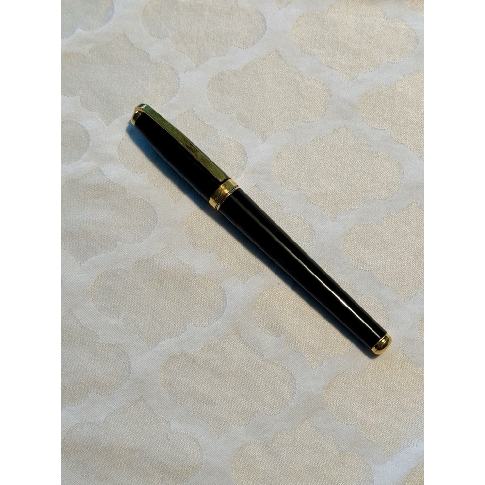 S.T. Dupont Ballpoint Pen Black & Gold With Black Ink